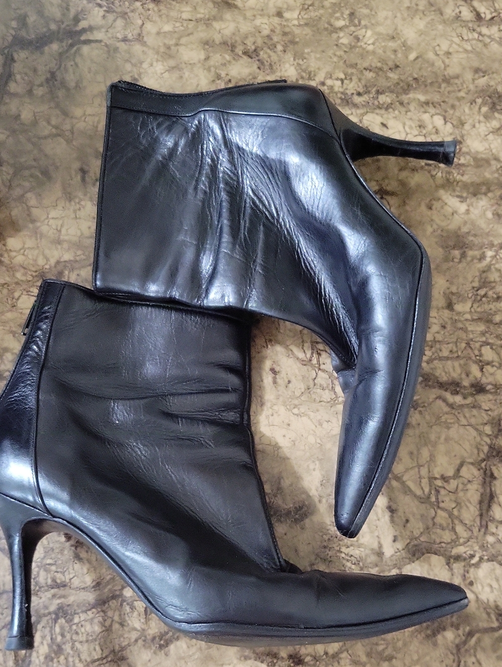 Manolo Blahnik Lambskin Leather Black Ankle Booties 36.5